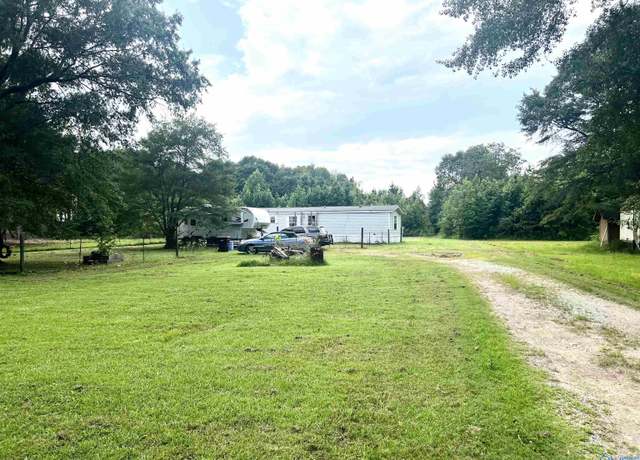 Property at 22803 Slate Rd, Athens, AL 35614, 3 beds, 2 baths