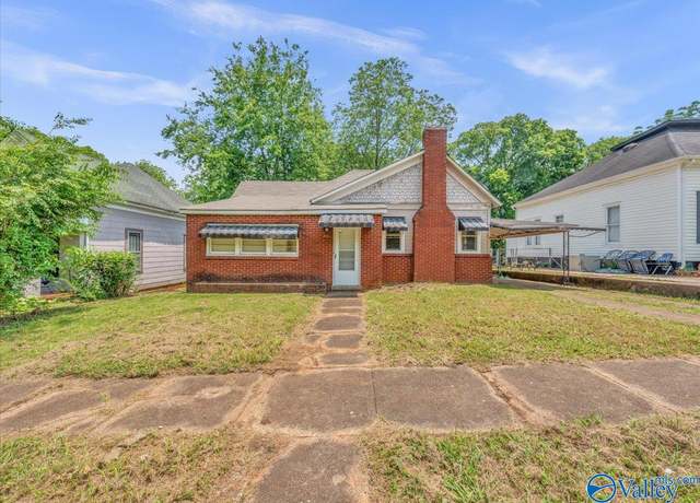 Property at 414 5th Ave SW, Decatur, AL 35601, 4 beds, 1 bath