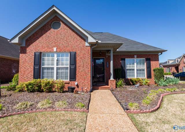 Property at 3701 Neches Ct SW, Decatur, AL 35603, 3 beds, 2 baths