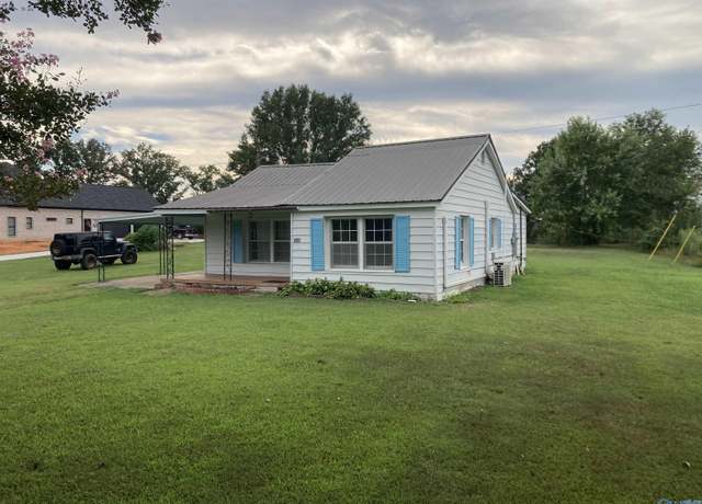 Property at 239 Cryer Rd SE, Hartselle, AL 35640, 3 beds, 1 bath