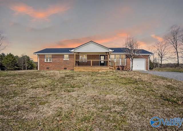 Property at 233A County Road 326, Flat Rock, AL 35966, 3 beds, 2 baths