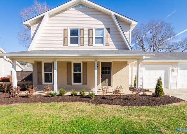 Property at 602 Apache St NW, Hartselle, AL 35640, 4 beds, 3.5 baths