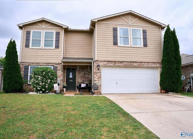 Property at 139 Bellevue Dr, Meridianville, AL 35759, 5 beds, 2.5 baths
