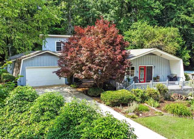 Property at 115 Cornelius Rd, Guntersville, AL 35976, 3 beds, 2.5 baths