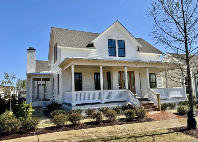 Property at 5 Angell St NW, Huntsville, AL 35806, 5 beds, 4.5 baths