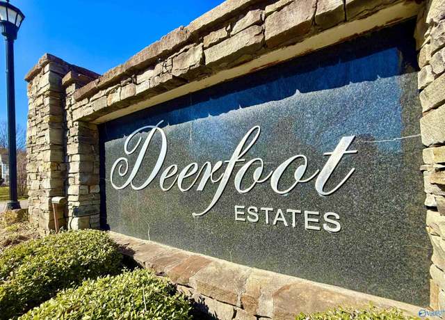 Property at 2313 Lockerby Dr, Decatur, AL 35603, 3 beds, 2 baths