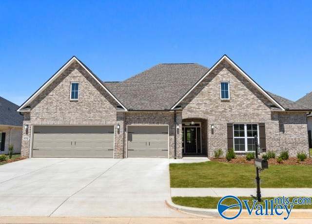 Property at 102 Pebblestream Dr, Madison, AL 35756, 4 beds, 3.5 baths