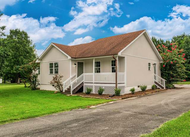 Property at 106 Rosewood Ln, Rainsville, AL 35986, 3 beds, 2 baths