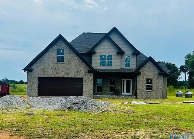 Property at 799 Tipton Rd, Rogersville, AL 35652, 4 beds, 2.5 baths