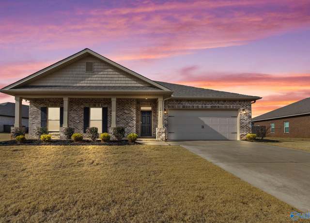 Property at 14511 London Ln, Athens, AL 35613, 4 beds, 2.5 baths