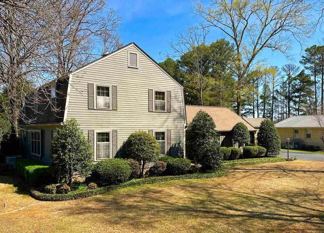 Property at 114 Woodland Ter, Moulton, AL 35650, 4 beds, 3 baths