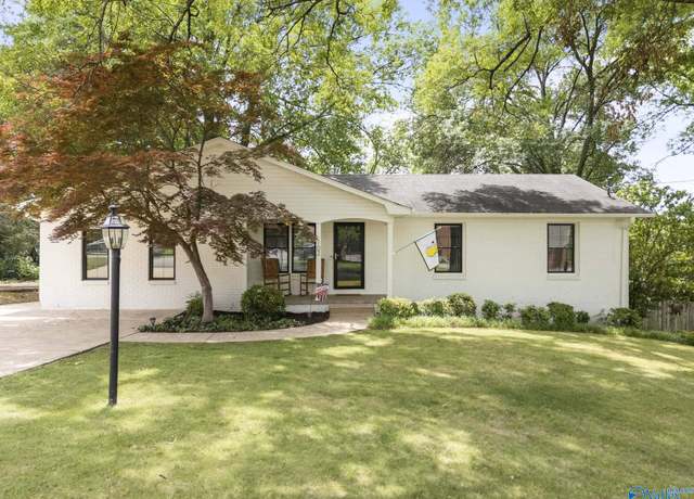 Property at 102 Robin Ln, Huntsville, AL 35802, 3 beds, 3 baths
