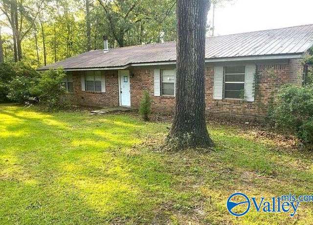 Property at 260 White Tail Ln, Brewton, AL 36426, 3 beds, 2 baths