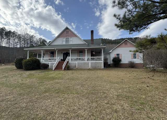 Property at 8215 Owls Hollow Rd, Gadsden, AL 35901, 4 beds, 2.5 baths