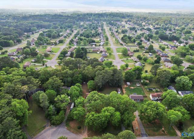 Property at 136 Dexter Cir, Madison, AL 35757, 4 beds, 2 baths