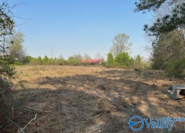 Property at 451 Forest Chapel Rd, Hartselle, AL 35640