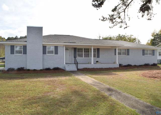 Property at 420 Belmar Cir, Glencoe, AL 35905, 4 beds, 2 baths
