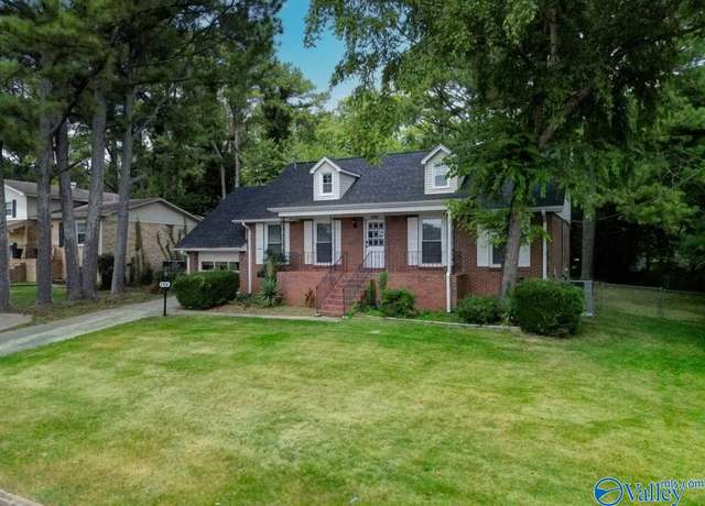 Property at 2506 Greenhill Dr NW, Huntsville, AL 35810, 4 beds, 3 baths
