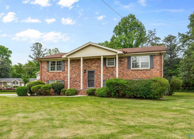 Property at 3911 Gardenside Dr, Huntsville, AL 35810, 4 beds, 2 baths
