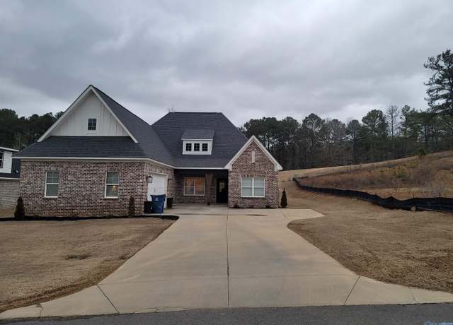 Property at 2931 Cherokee Ridge Dr, Union Grove, AL 35175, 3 beds, 3 baths