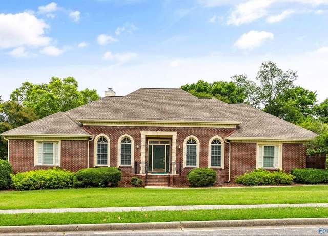 Property at 104 Danika Dr, Huntsville, AL 35806, 4 beds, 3.5 baths