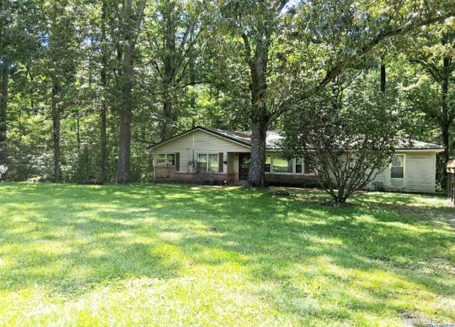 Property at 1385 Scant City Rd, Guntersville, AL 35976, 3 beds, 1 bath