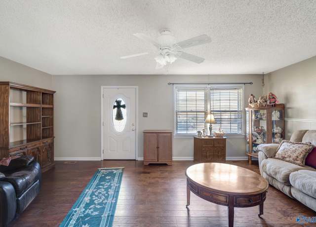 Property at 108 Lee Dr, New Hope, AL 35760, 4 beds, 2 baths