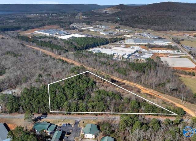 Property at 100 West Stewart Rd, Scottsboro, AL 35769