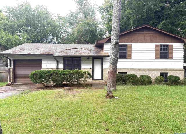 Property at 3705 Penny St, Huntsville, AL 35805, 3 beds, 2.5 baths