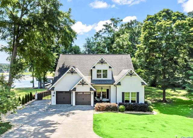 Property at 4005 Alabama Highway 79, Guntersville, AL 35976, 4 beds, 2.5 baths