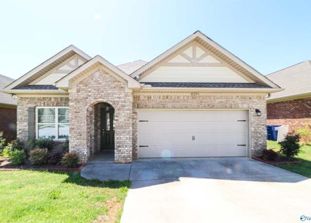 Property at 8209 Stone Mill Dr, Huntsville, AL 35806, 3 beds, 2 baths