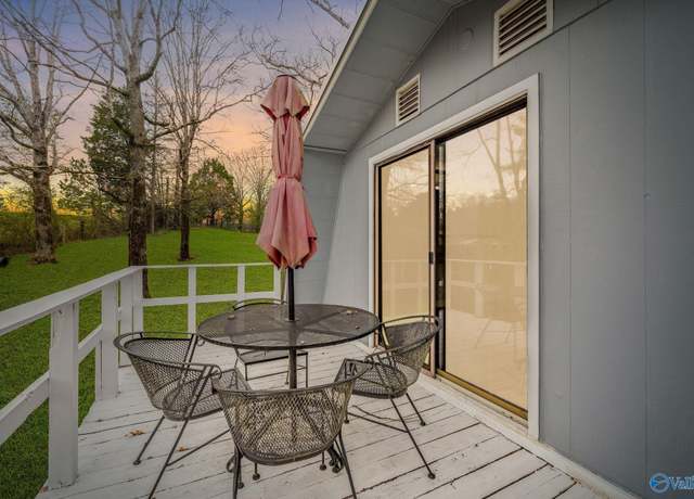 Property at 1733 Alabama Highway 117, Mentone, AL 35984, 4 beds, 3.5 baths