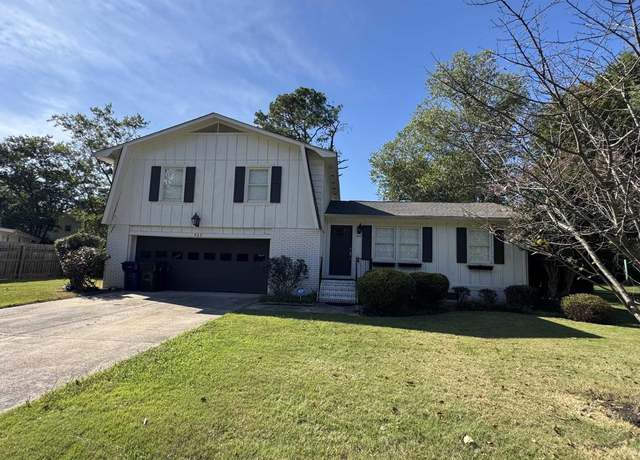 Property at 923 Miller Blvd, Madison, AL 35758, 3 beds, 2 baths