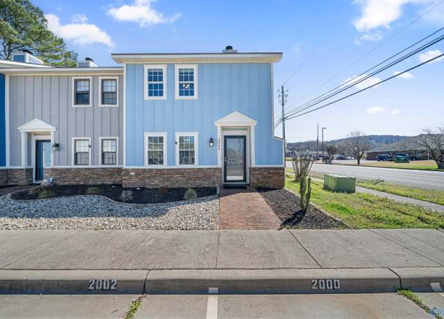 Property at 2000 English Dr SW #01, Huntsville, AL 35803, 2 beds, 2.5 baths