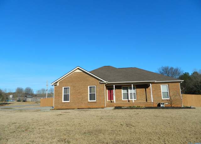Property at 155 Marysa Dr, Huntsville, AL 35811, 3 beds, 2 baths