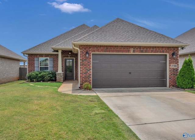 Property at 27300 Dieken Dr, Athens, AL 35613, 3 beds, 2 baths