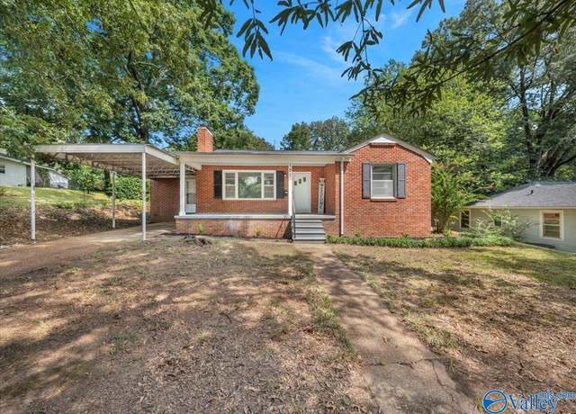 Property at 121 E Duncan Ave E, Florence, AL 35630, 3 beds, 1.5 baths
