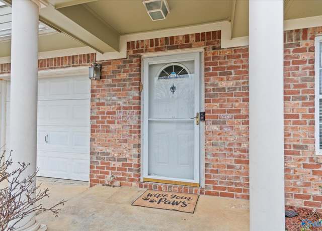 Property at 256 Bermuda Lakes Dr, Meridianville, AL 35759, 3 beds, 2.5 baths
