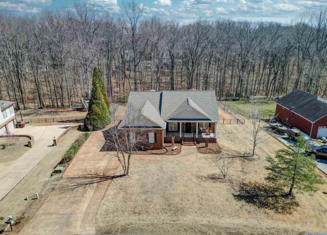 Property at 24512 Oak Dr, Elkmont, AL 35620, 5 beds, 4 baths