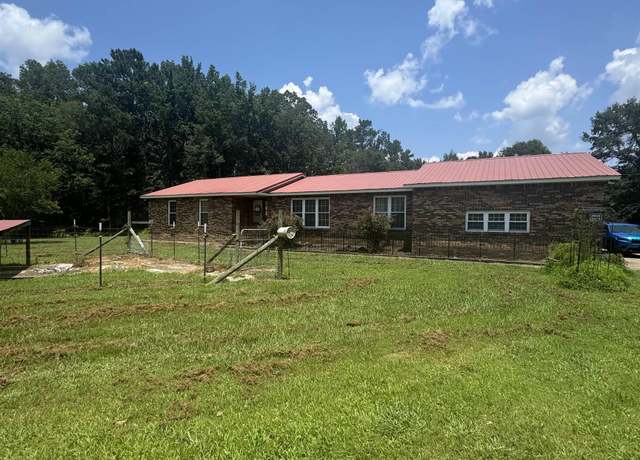 Property at 127 Double Creek Rd, Laceys Spring, AL 35754, 3 beds, 3 baths