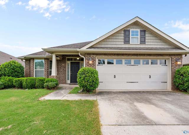Property at 6906 Breyerton Way SE, Owens Cross Roads, AL 35763, 3 beds, 2 baths