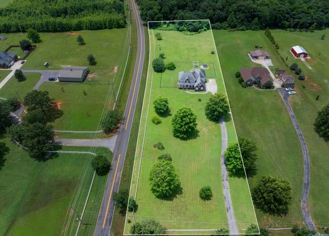 Property at 583 Beth Rd, New Market, AL 35761, 4 beds, 3.5 baths