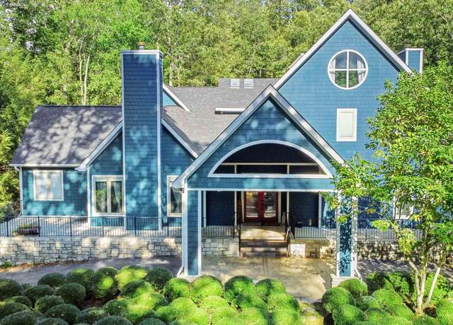 Property at 129 Woodland Ter, Moulton, AL 35650, 4 beds, 3.5 baths