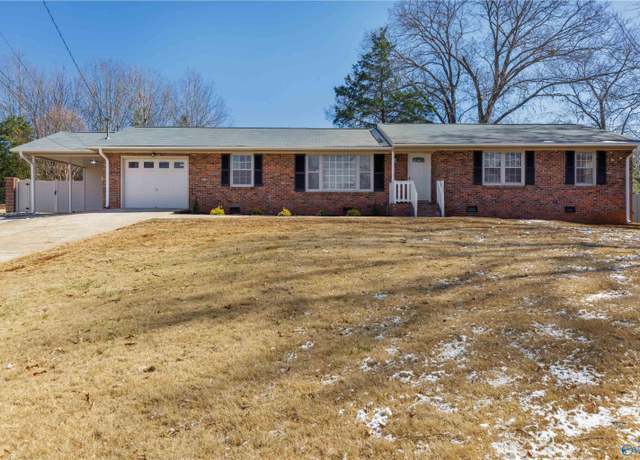 Property at 3706 College Park Cir, Huntsville, AL 35805, 3 beds, 2 baths