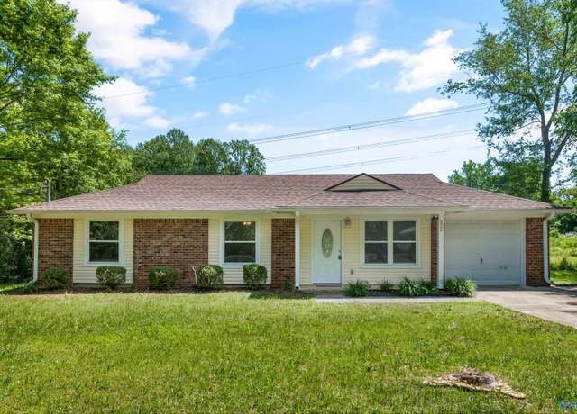 Property at 222 Oconee Dr, Huntsville, AL 35811, 3 beds, 1 bath