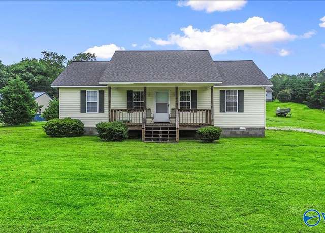 Property at 40 County Road 1124, Vinemont, AL 35179, 3 beds, 2 baths