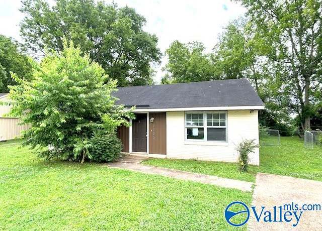 Property at 2433 Mt Vernon Rd NW, Huntsville, AL 35810, 3 beds, 1 bath