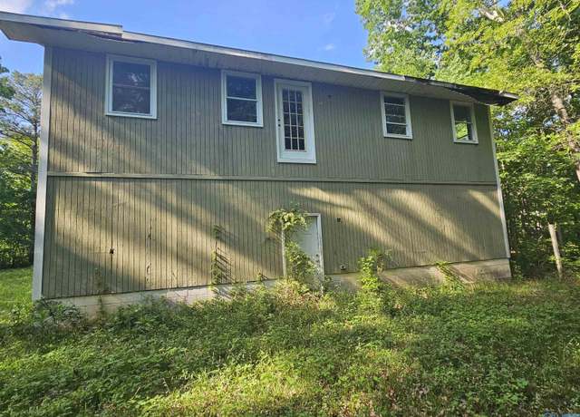 Property at 26096 Children Ln, Athens, AL 35613, 4 beds, 2.5 baths