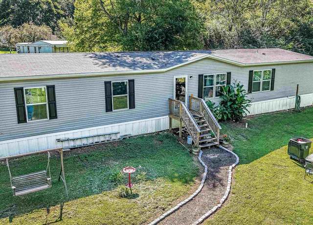 Property at 852 Boles Rd, Hazel Green, AL 35750, 5 beds, 2 baths