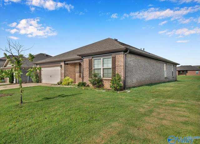 Property at 222 Wilcot Rd, Meridianville, AL 35759, 4 beds, 2 baths